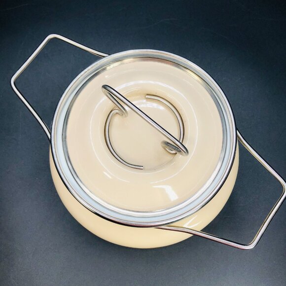 80s Siltal ITALY Beige Enamelware Fondue Pot with Lid by Designer O Cocini - Picture 4 of 10